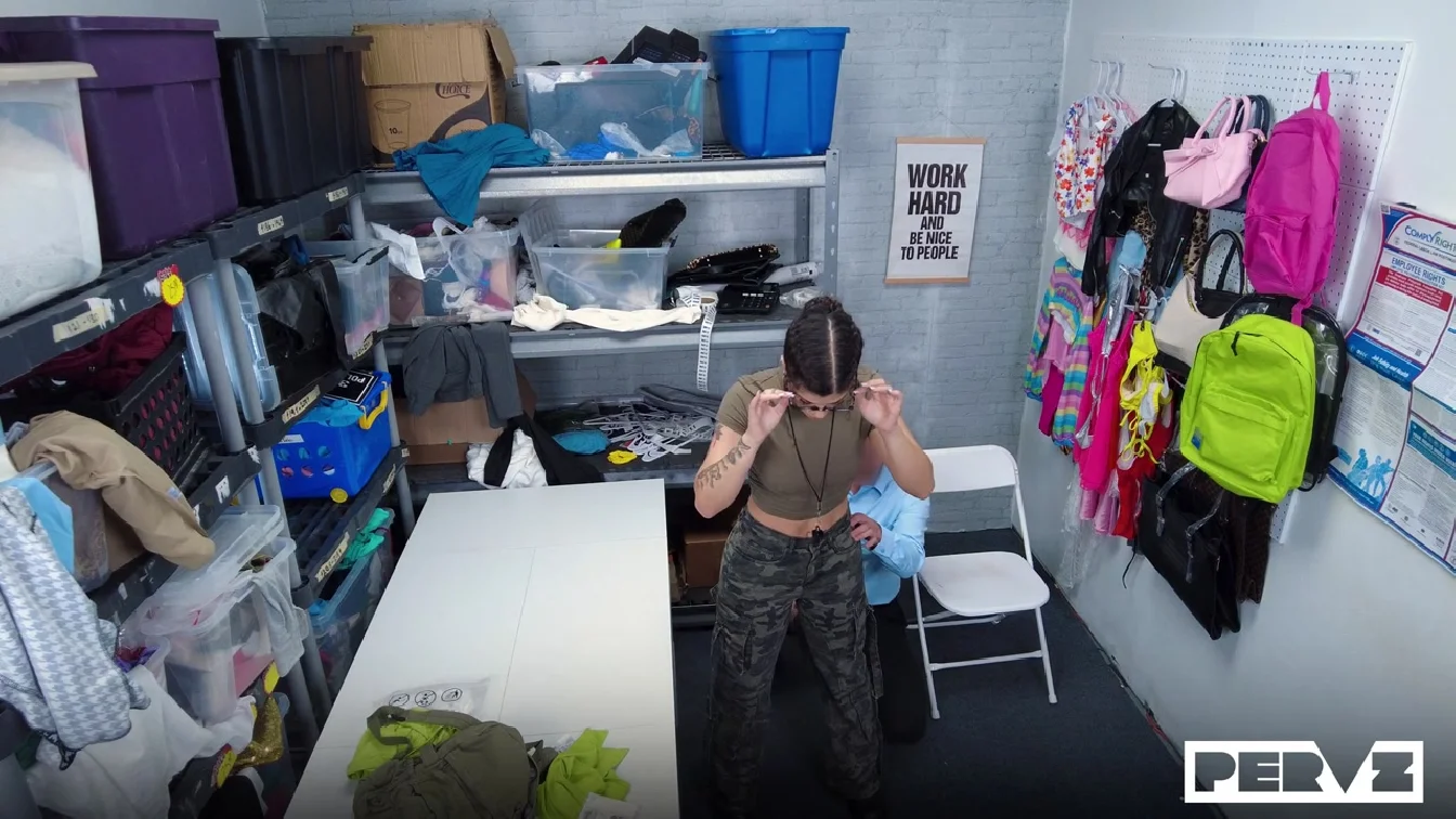 Shoplyfter Remy Woods XXX